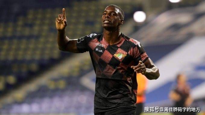 对阵奥格斯堡的比赛，多特U19小将塞缪尔-班巴（Samuel Bamba）将顶替阿德耶米进入球队大名单。